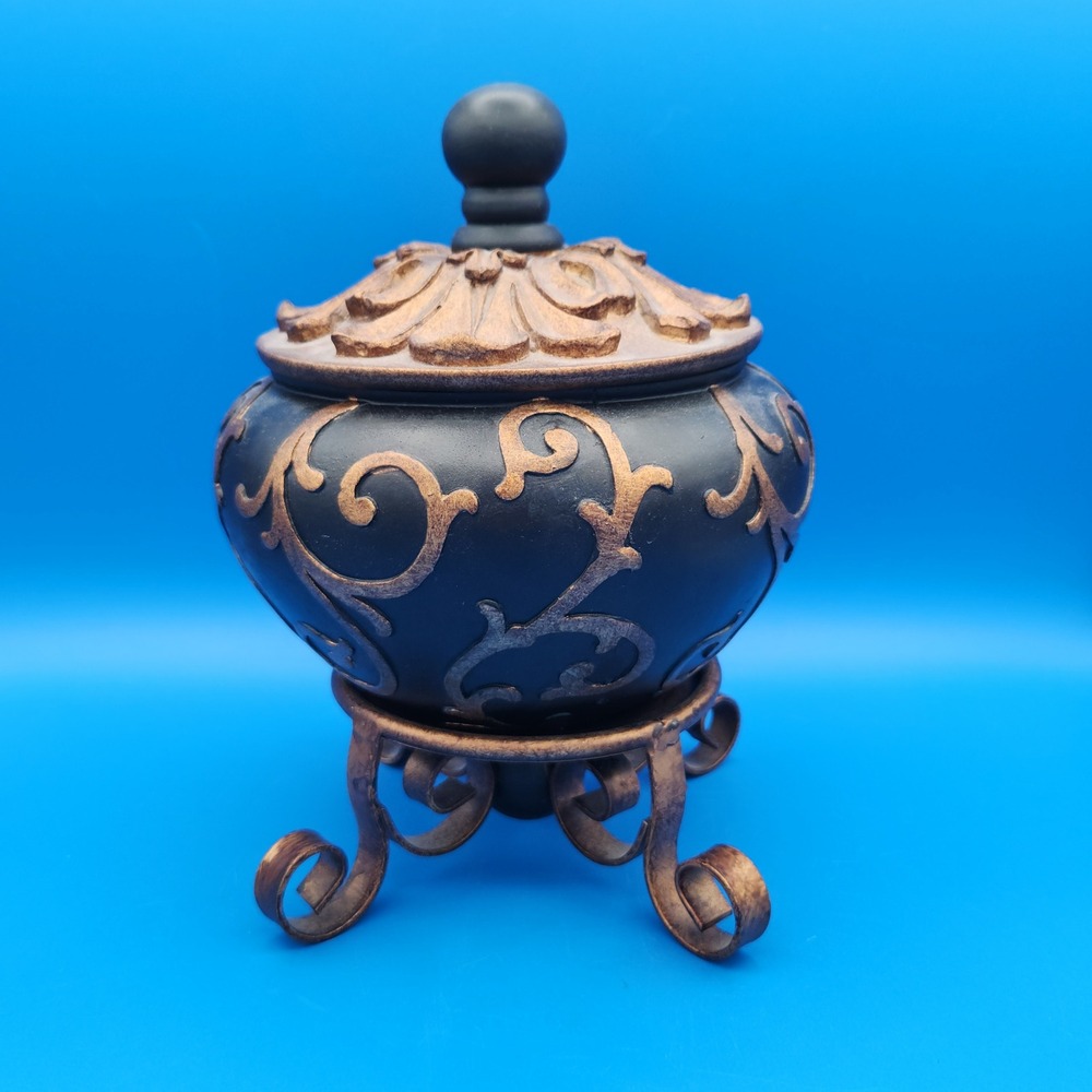 Vintage Black and Gold Benzara (?) Resin Vase Jar with Feet - Picture 5 of 14